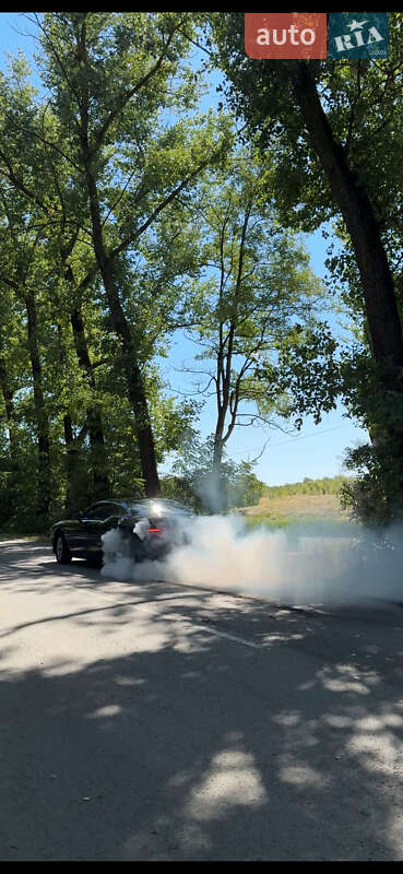 Купе Dodge Challenger 2015 в Чернівцях фото 24 Купе Dodge Challenger 2015 в Чернівцях