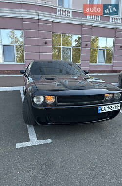 Купе Dodge Challenger 2013 в 