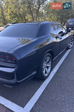Купе Dodge Challenger 2013 в 