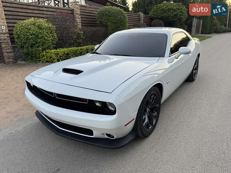 Купе Dodge Challenger 2019 в Харкові
