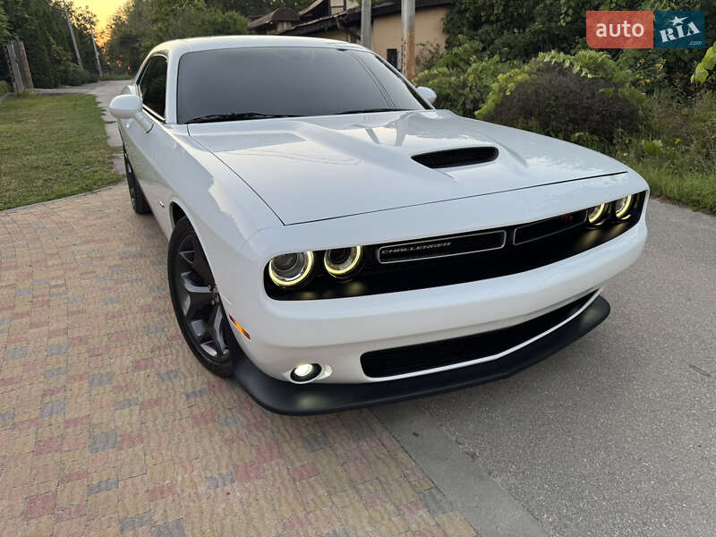 Купе Dodge Challenger 2019 в Харкові