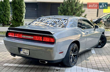 Купе Dodge Challenger 2013 в 