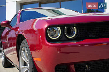 Купе Dodge Challenger 2019 в 
