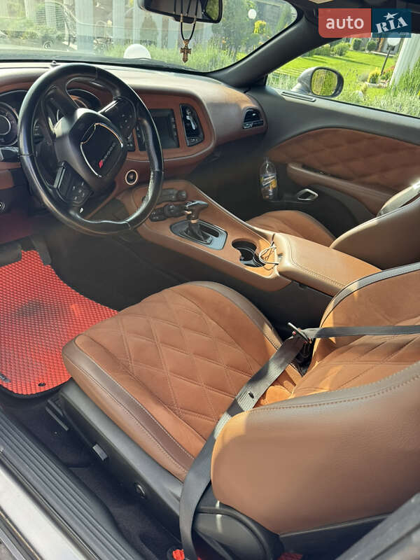 Купе Dodge Challenger 2016 в Львове фото 7 Купе Dodge Challenger 2016 в Львове