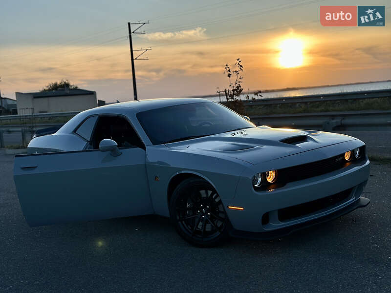 Купе Dodge Challenger 2021 в Черкассах