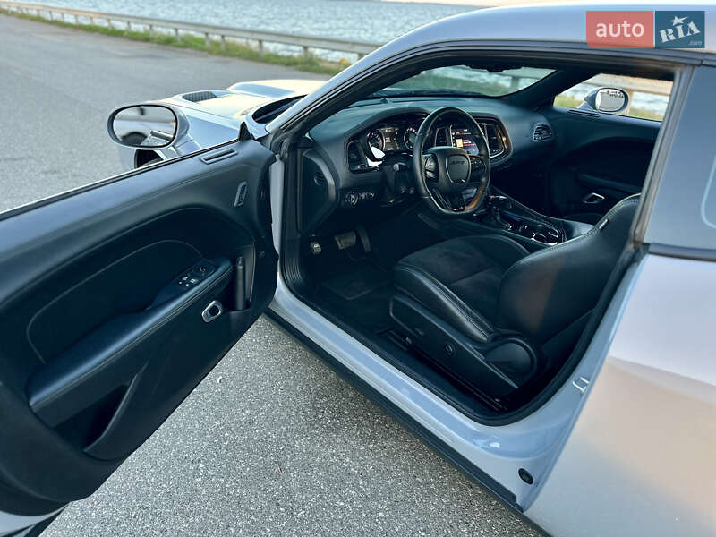 Купе Dodge Challenger 2021 в Черкассах