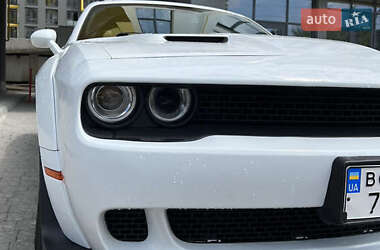 Купе Dodge Challenger 2017 в Киеве