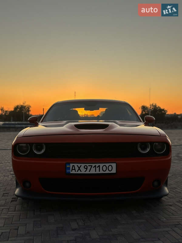 Купе Dodge Challenger 2019 в Харькове