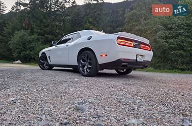 Купе Dodge Challenger 2018 в 