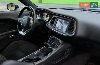 Купе Dodge Challenger 2018 в 