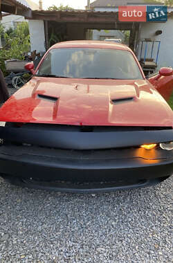 Купе Dodge Challenger 2019 в Иршаве