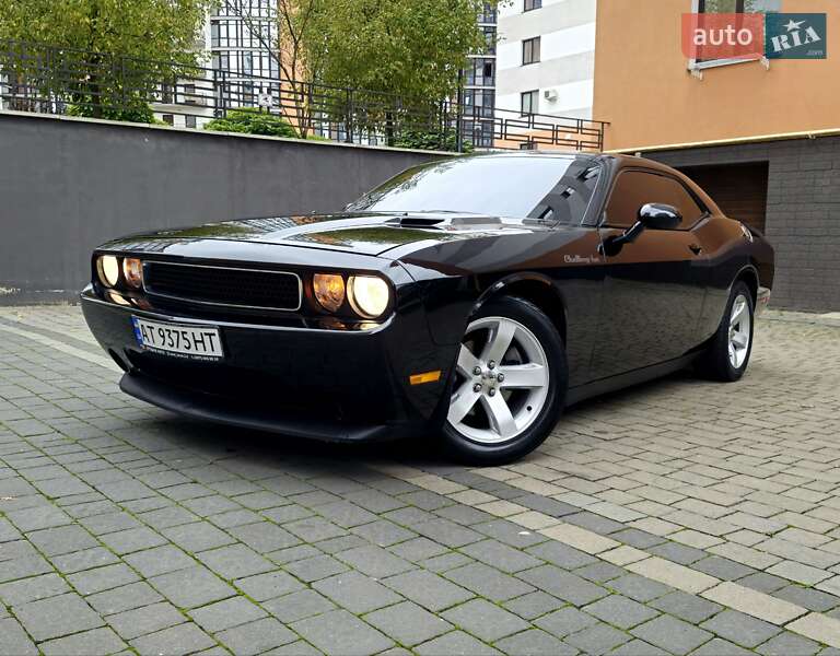 Купе Dodge Challenger 2014 в 