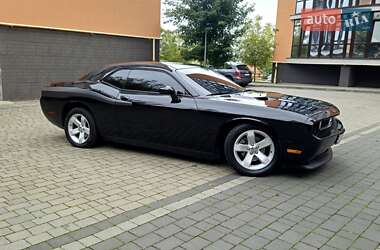 Купе Dodge Challenger 2014 в 