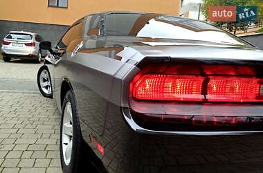 Купе Dodge Challenger 2014 в 