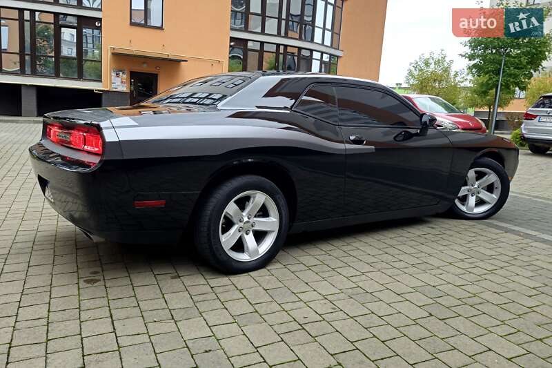 Купе Dodge Challenger 2014 в Ивано-Франковске фото 35 Купе Dodge Challenger 2014 в Ивано-Франковске