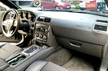 Купе Dodge Challenger 2014 в 