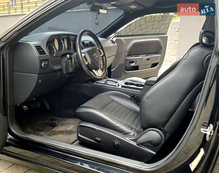 Купе Dodge Challenger 2014 в Ивано-Франковске фото 48 Купе Dodge Challenger 2014 в Ивано-Франковске