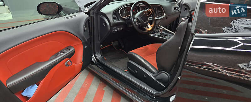 Купе Dodge Challenger 2017 в Днепре
