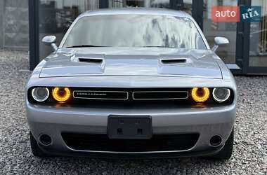 Купе Dodge Challenger 2015 в 