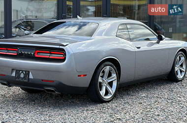 Купе Dodge Challenger 2015 в 