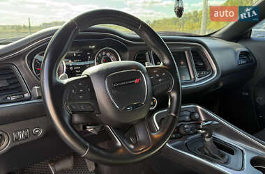 Купе Dodge Challenger 2015 в 