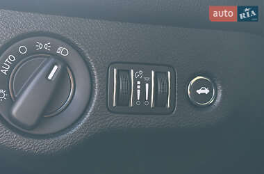 Купе Dodge Challenger 2015 в 