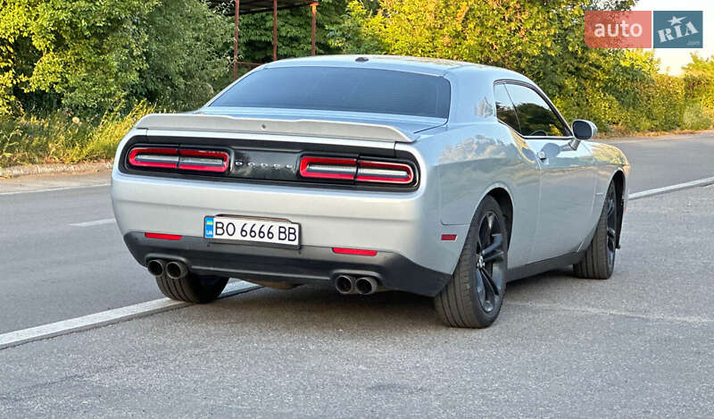 Купе Dodge Challenger 2021 в Киеве