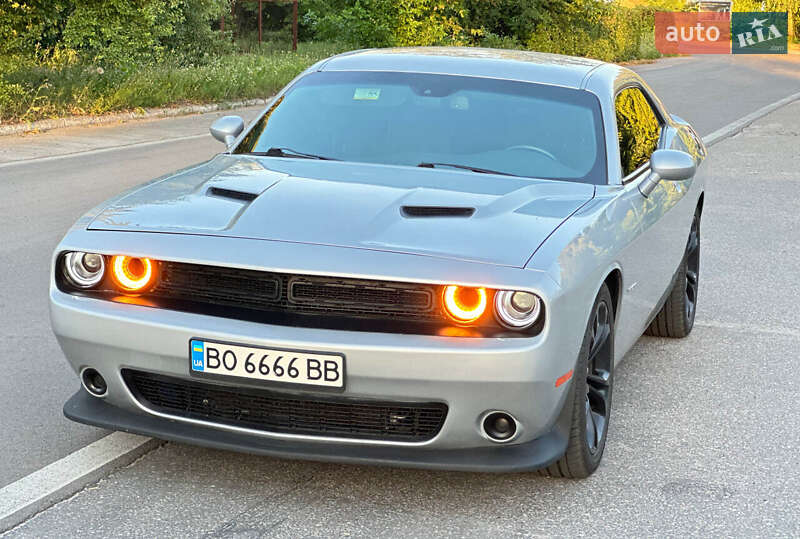 Купе Dodge Challenger 2021 в Киеве