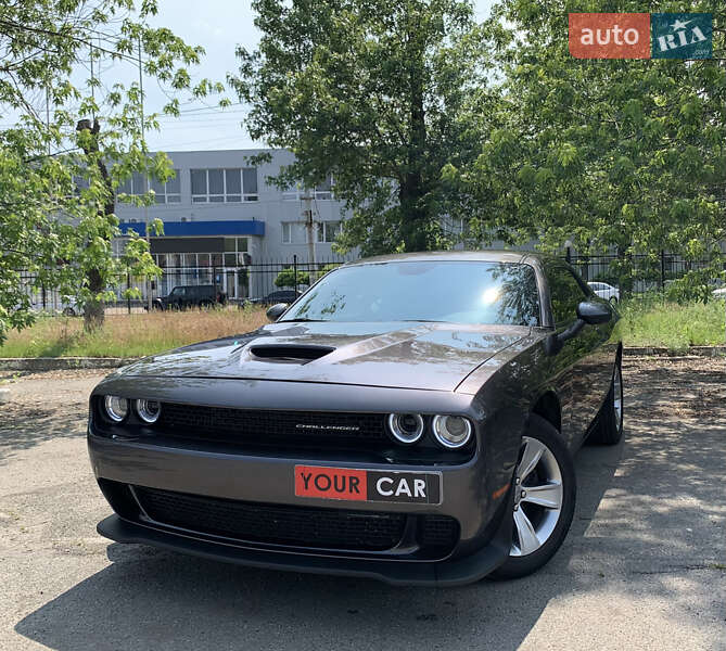 Dodge Challenger 2020