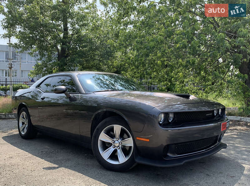 Купе Dodge Challenger 2020 в Киеве