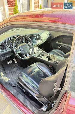 Купе Dodge Challenger 2017 в 