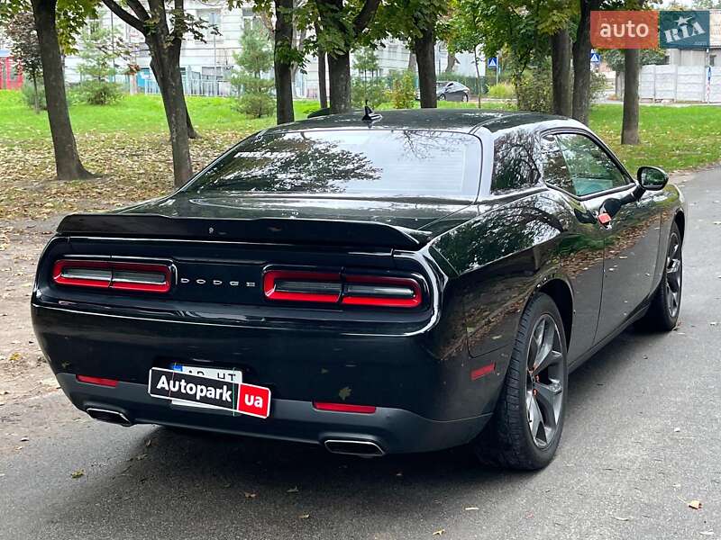 Купе Dodge Challenger 2018 в Киеве