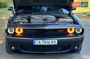Купе Dodge Challenger 2017 в 