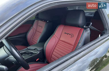 Купе Dodge Challenger 2017 в 