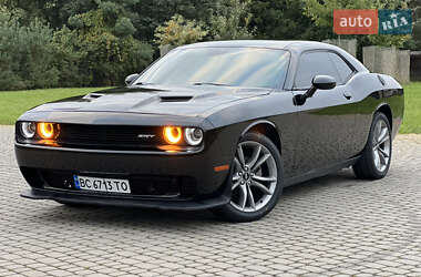 Купе Dodge Challenger 2017 в 