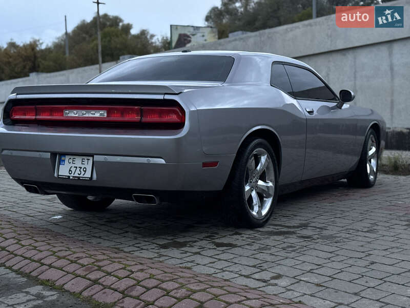 Купе Dodge Challenger 2013 в Ивано-Франковске