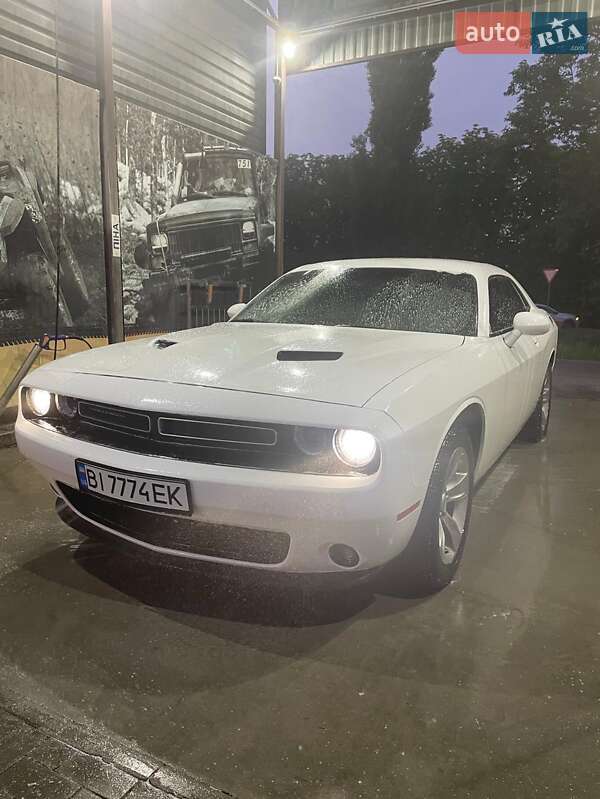 Купе Dodge Challenger 2021 в Кременчуці