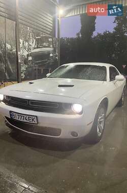 Купе Dodge Challenger 2021 в 