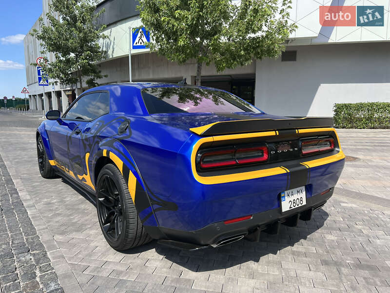 Купе Dodge Challenger 2022 в Киеве