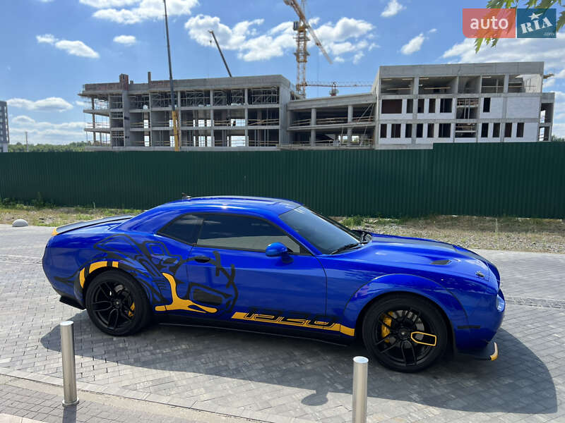 Купе Dodge Challenger 2022 в Киеве