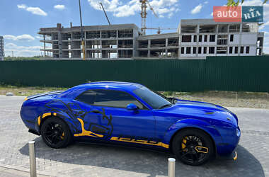 Купе Dodge Challenger 2022 в 
