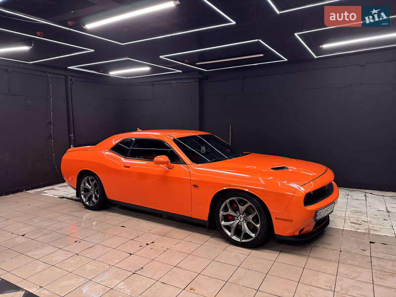 Купе Dodge Challenger 2016 в Києві