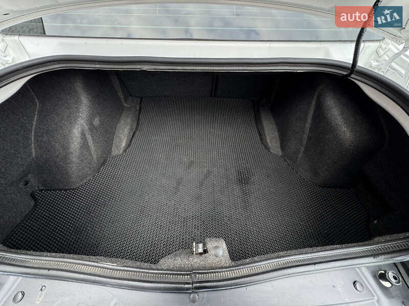 Купе Dodge Challenger 2014 в Лубнах фото 50 Купе Dodge Challenger 2014 в Лубнах