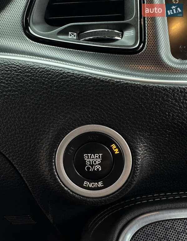 Купе Dodge Challenger 2014 в Лубнах фото 58 Купе Dodge Challenger 2014 в Лубнах