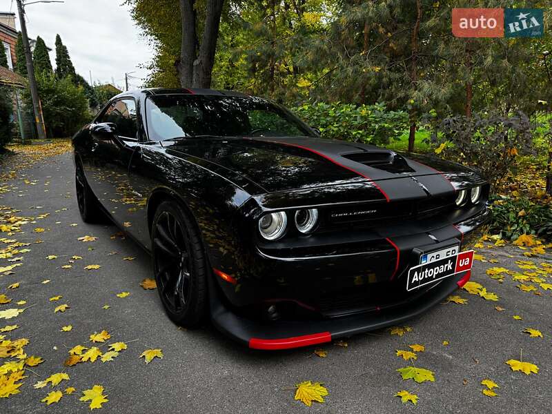Купе Dodge Challenger 2022 в Киеве фото 3 Купе Dodge Challenger 2022 в Киеве