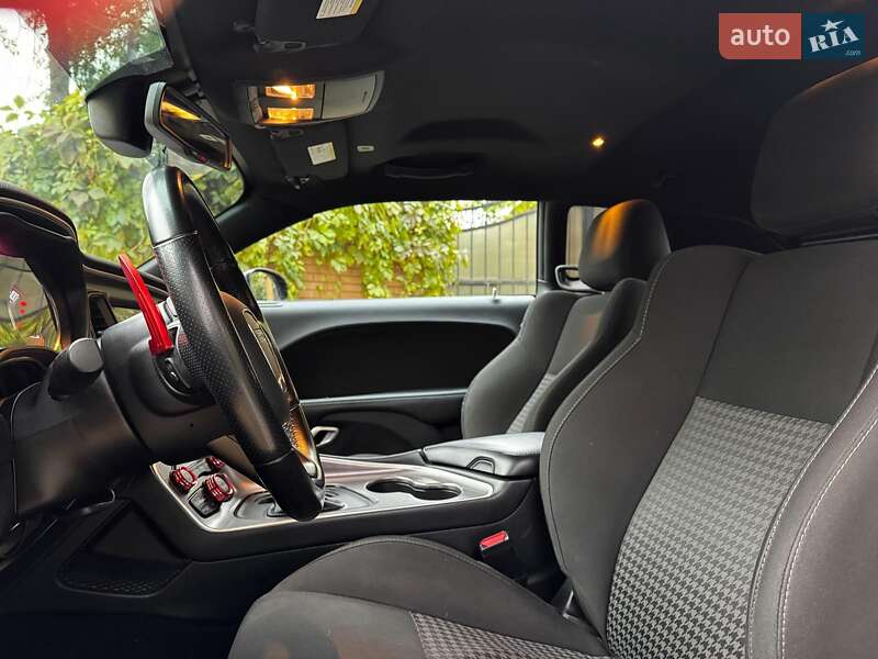 Купе Dodge Challenger 2022 в Киеве фото 26 Купе Dodge Challenger 2022 в Киеве