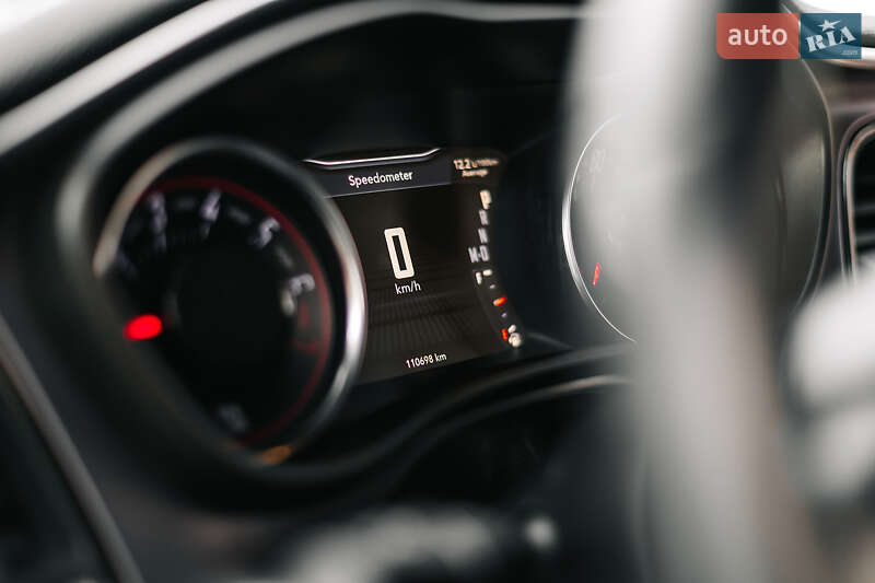 Купе Dodge Challenger 2017 в Дніпрі фото 25 Купе Dodge Challenger 2017 в Дніпрі