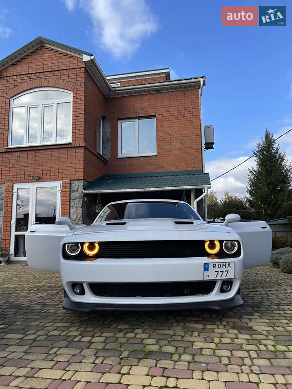Купе Dodge Challenger 2016 в Полтаві фото 22 Купе Dodge Challenger 2016 в Полтаві