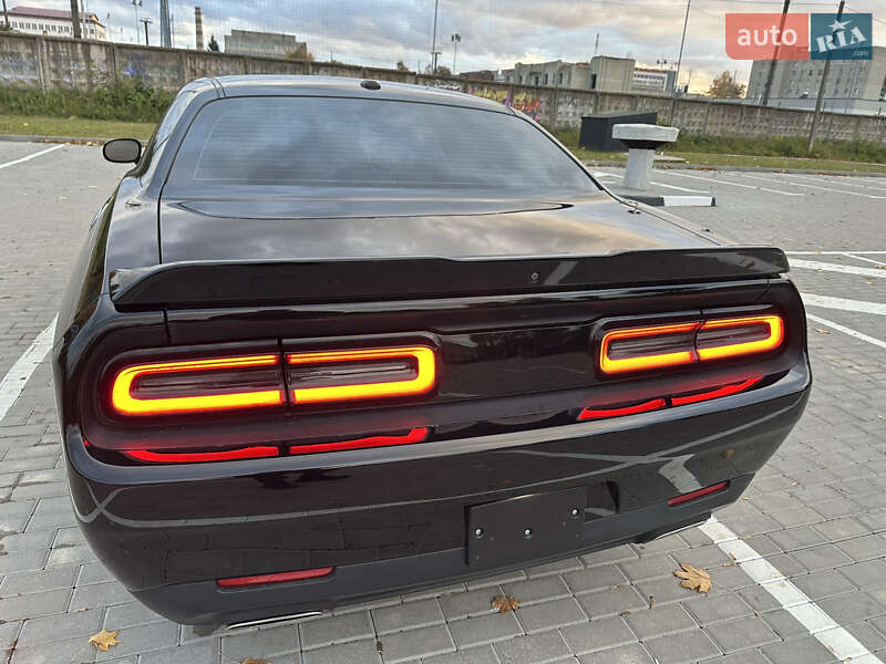 Купе Dodge Challenger 2019 в Ровно фото 4 Купе Dodge Challenger 2019 в Ровно
