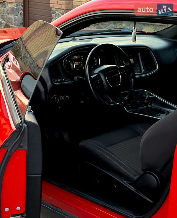 Купе Dodge Challenger 2016 в Кропивницком фото 43 Купе Dodge Challenger 2016 в Кропивницком